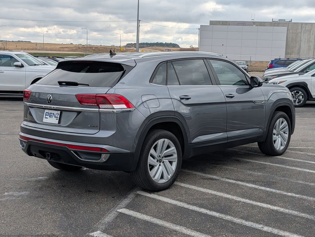 Used 2023 Volkswagen Atlas Cross Sport SE image 7