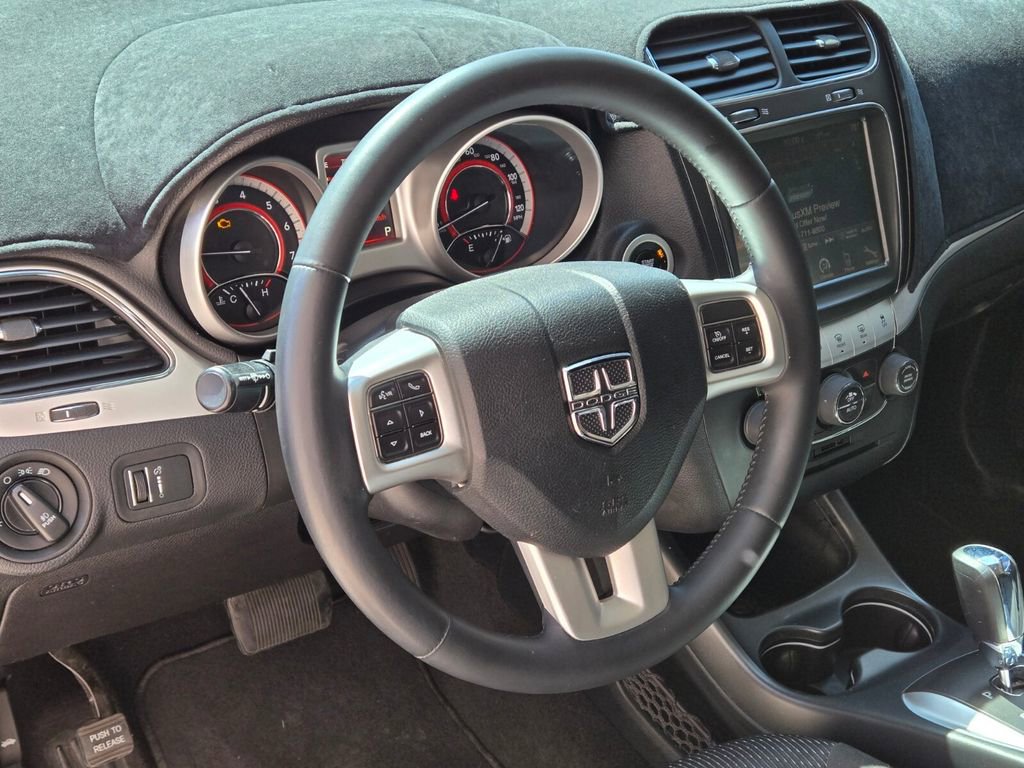 Used 2014 Dodge Journey SXT w/ Flexible Seating Group image 9