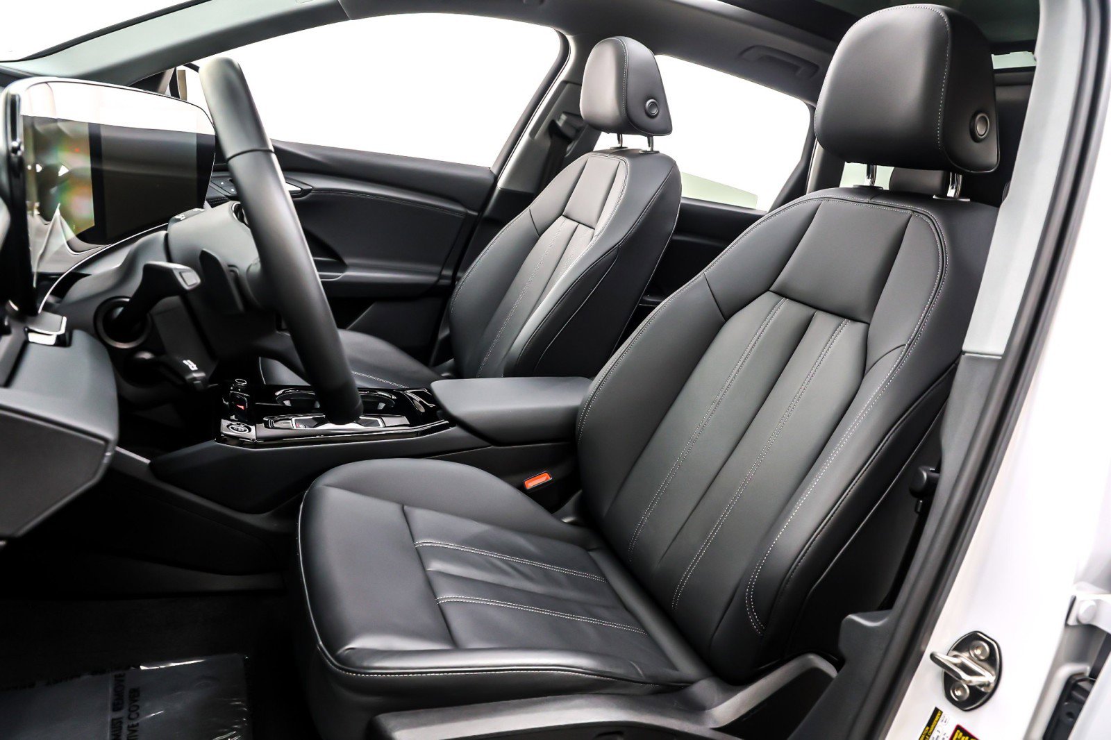 Used 2025 Audi Q6 e-tron Premium w/ Convenience Package image 18