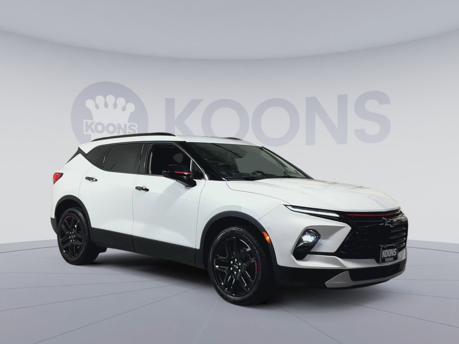 Used 2023 Chevrolet Blazer LT w/ Convenience Package image 2