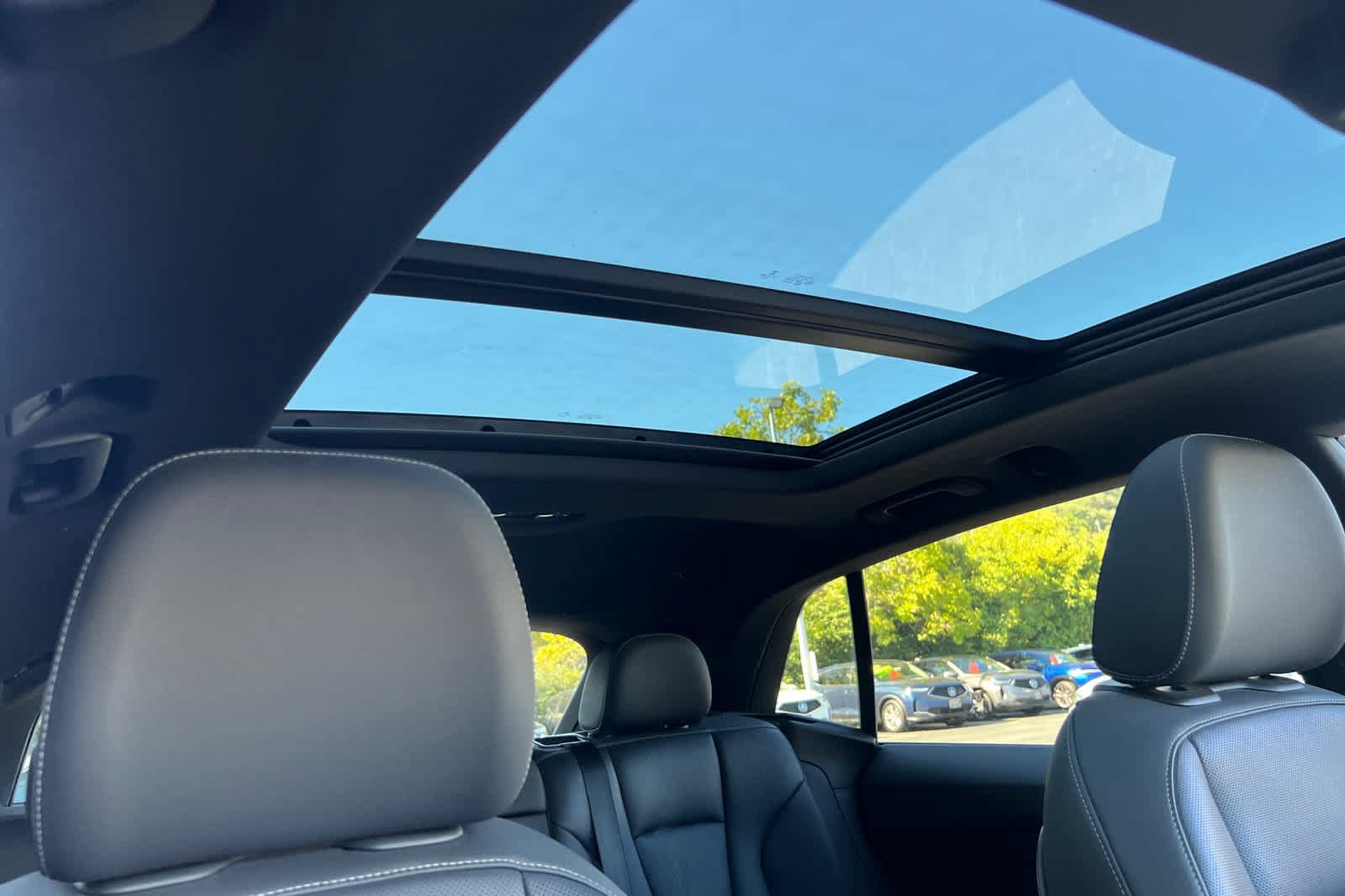Used 2019 Audi Q8 Premium Plus w/ Premium Plus AWD/4WD image 18
