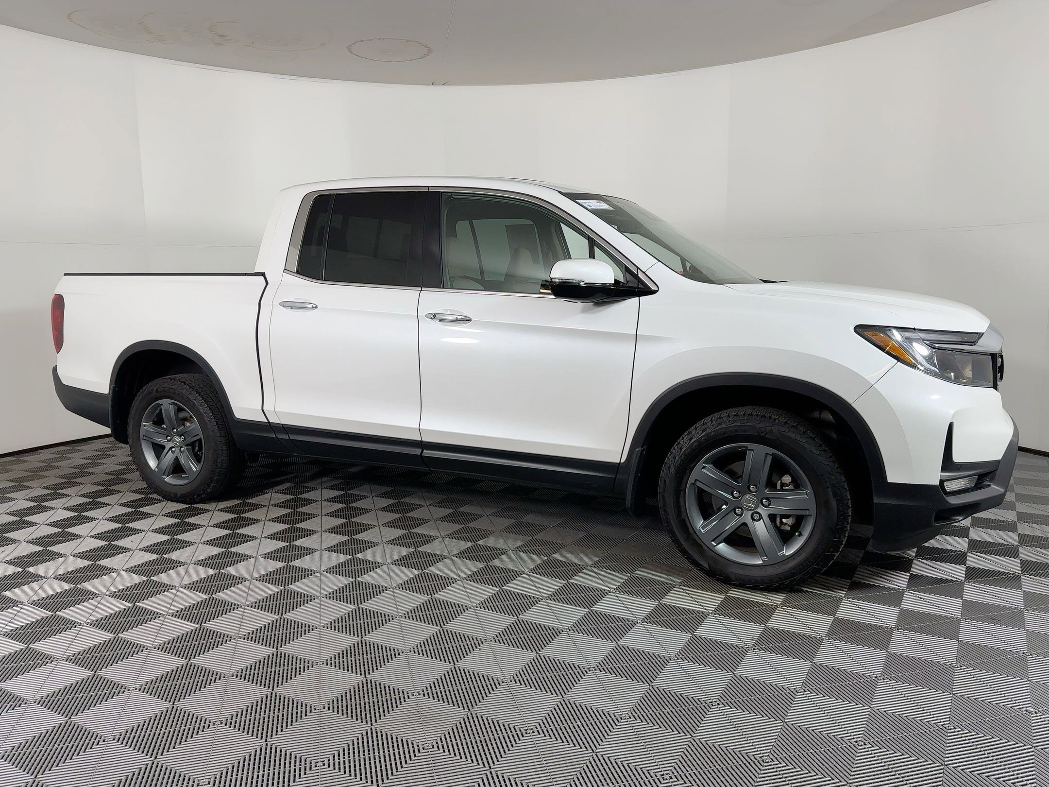 Used 2023 Honda Ridgeline RTL-E image 5
