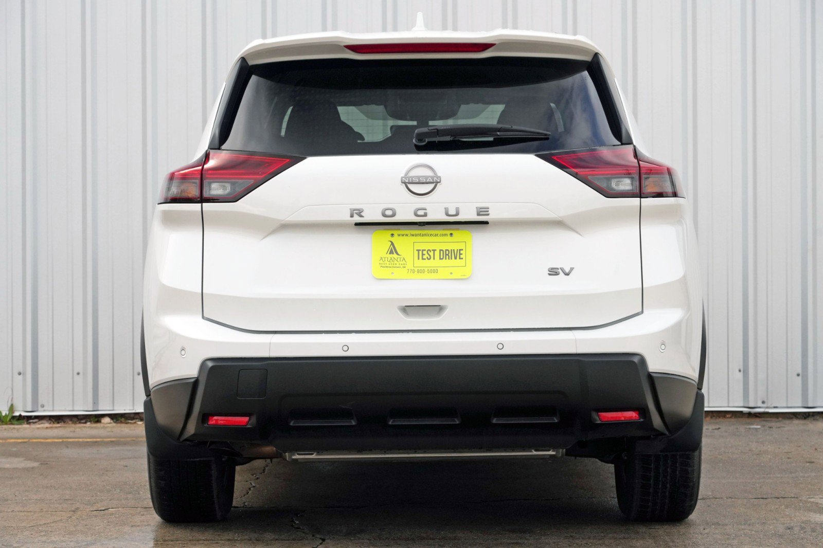 Used 2024 Nissan Rogue SV image 10