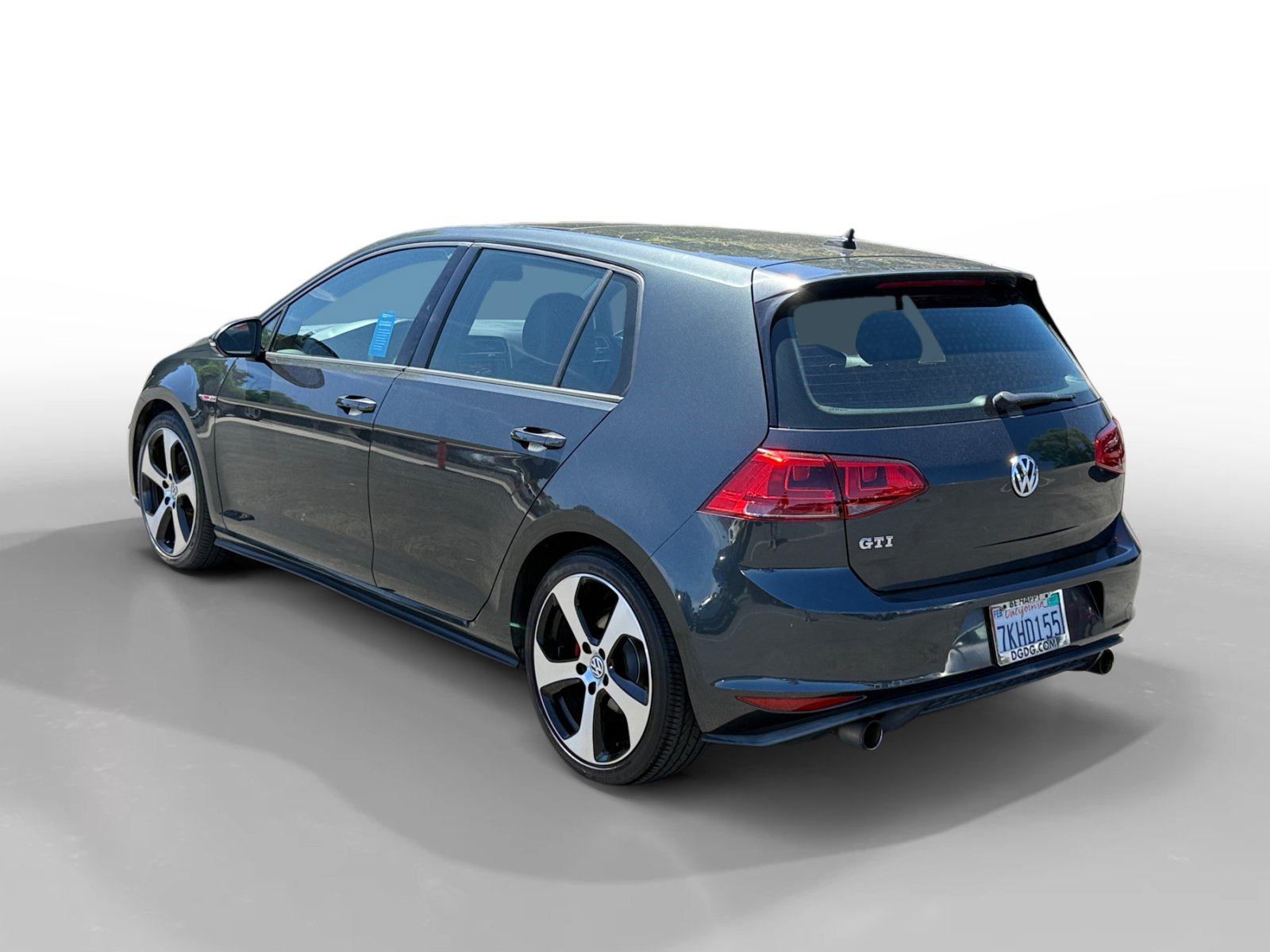 Used 2015 Volkswagen GTI Autobahn w/ Lighting Package (SEL) FWD image 3