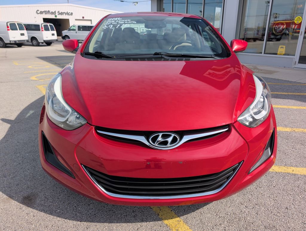 Used 2016 Hyundai Elantra SE FWD image 2