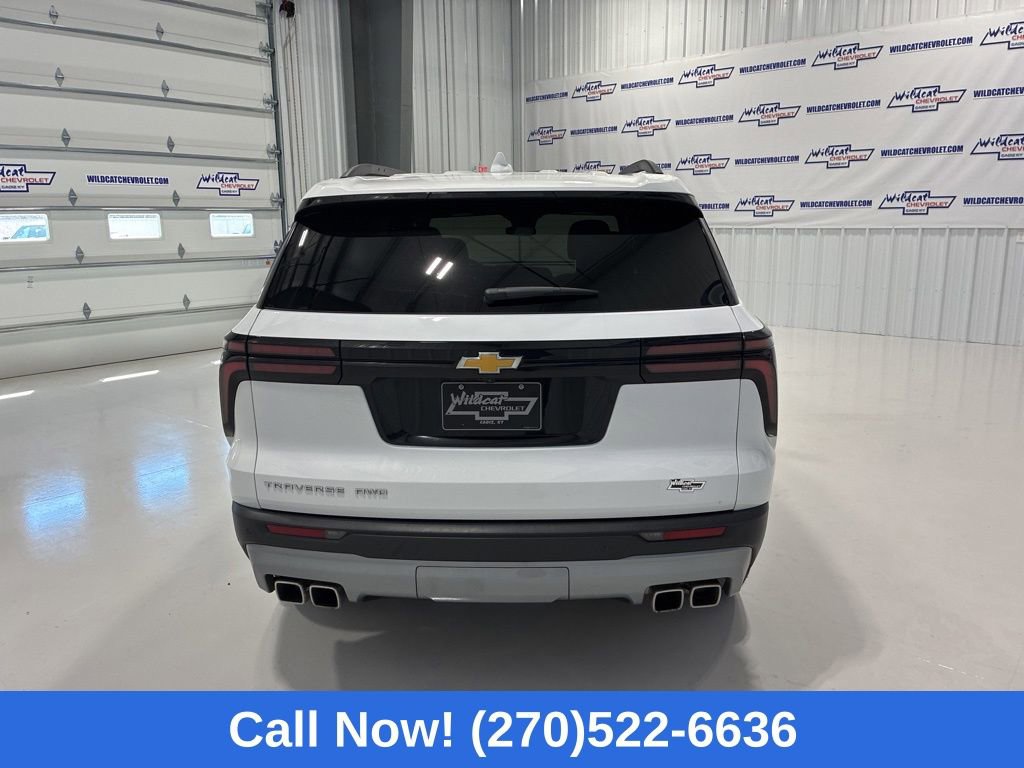Used 2026 Chevrolet Traverse LT image 5