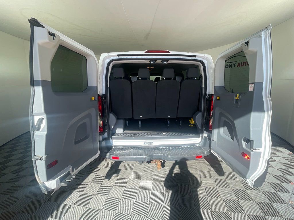 Used 2018 Ford Transit 350 XL image 6