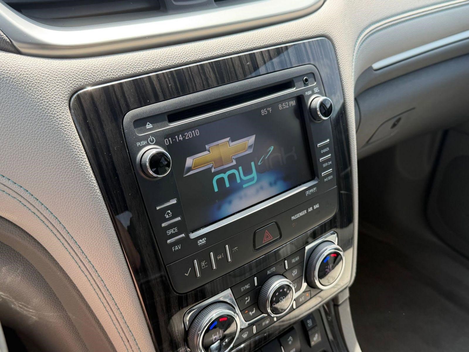 Used 2013 Chevrolet Traverse LTZ FWD image 27