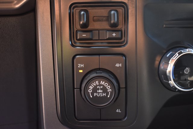 Used 2025 Ford F150 XLT w/ Equipment Group 303A High AWD/4WD image 28