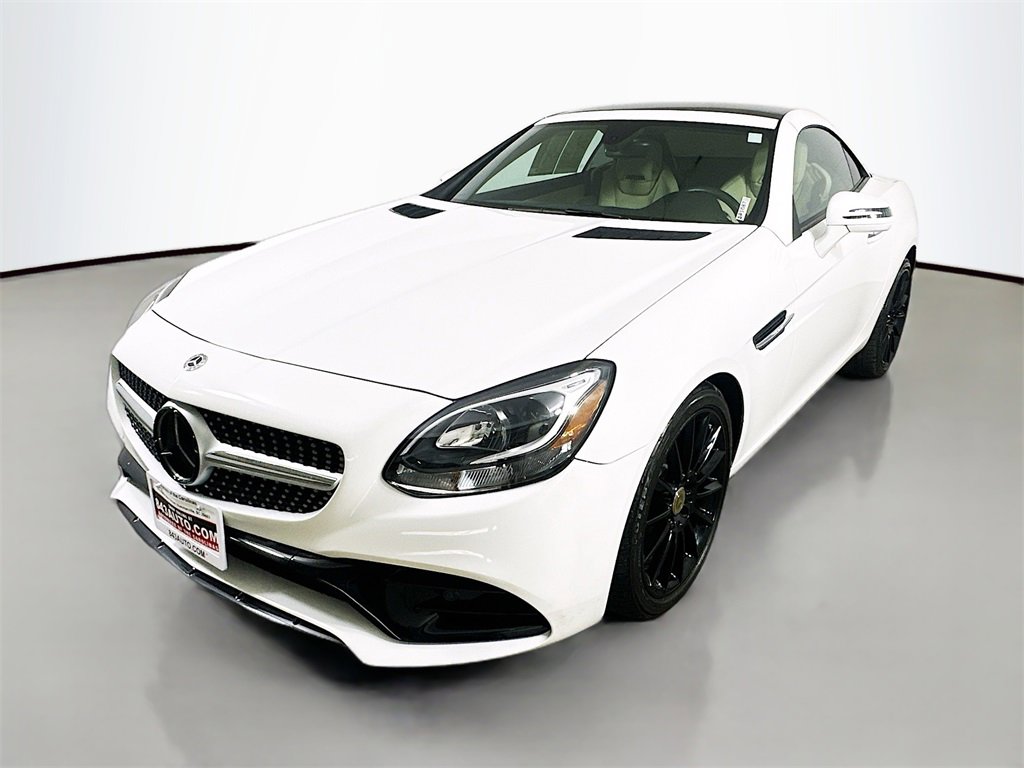 Used 2020 Mercedes-Benz SLC 300 image 3