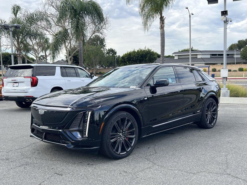 New 2026 Cadillac Lyriq V image 8