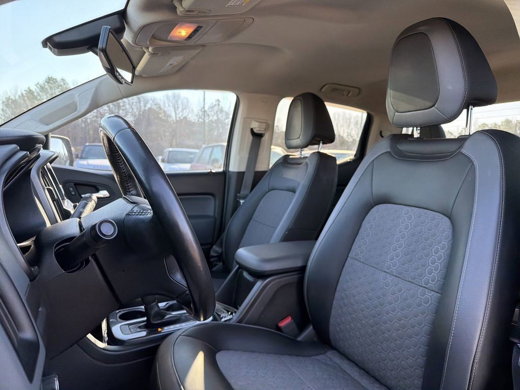 Used 2015 Chevrolet Colorado Z71 image 12