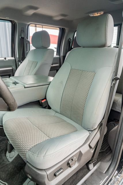 Used 2015 Ford F250 XLT w/ XLT Premium Package AWD/4WD image 19