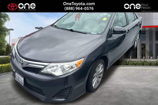 Used 2012 Toyota Camry LE FWD image 1