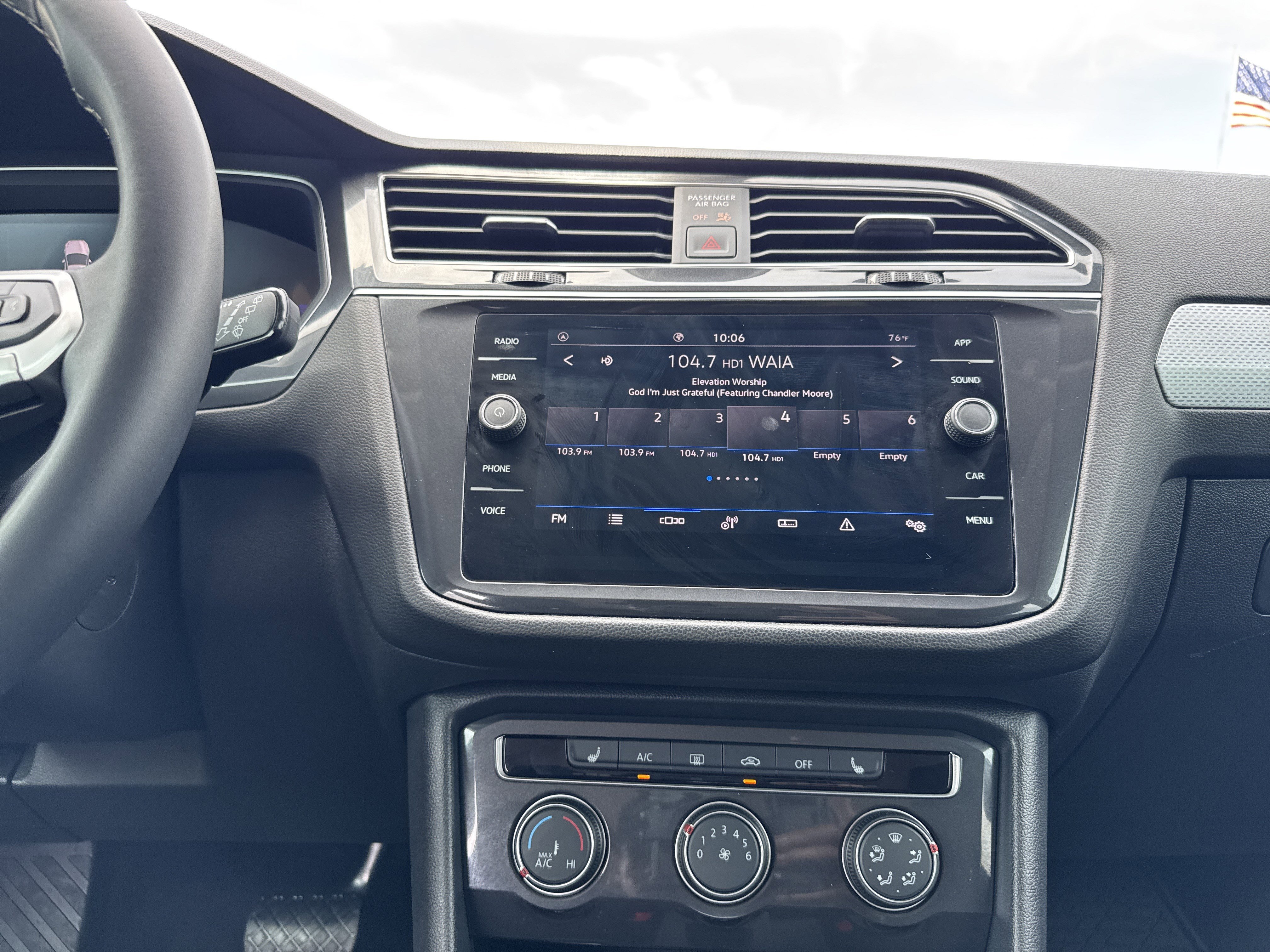 Used 2024 Volkswagen Tiguan S FWD image 27