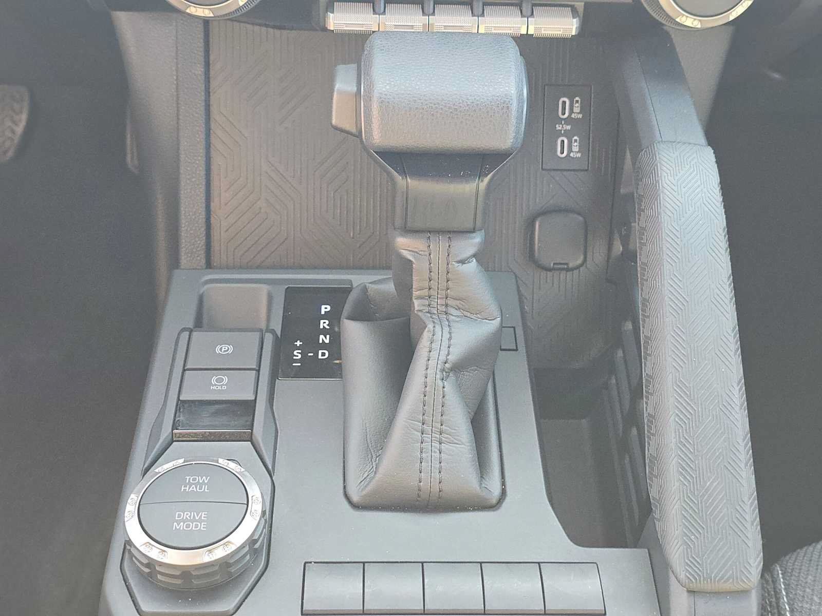 Certified 2026 Toyota 4Runner SR5 RWD image 31