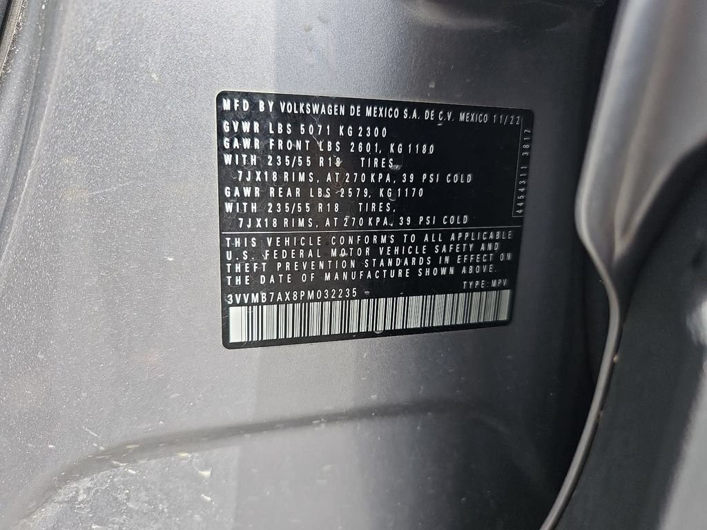 Used 2023 Volkswagen Tiguan SE AWD/4WD image 35