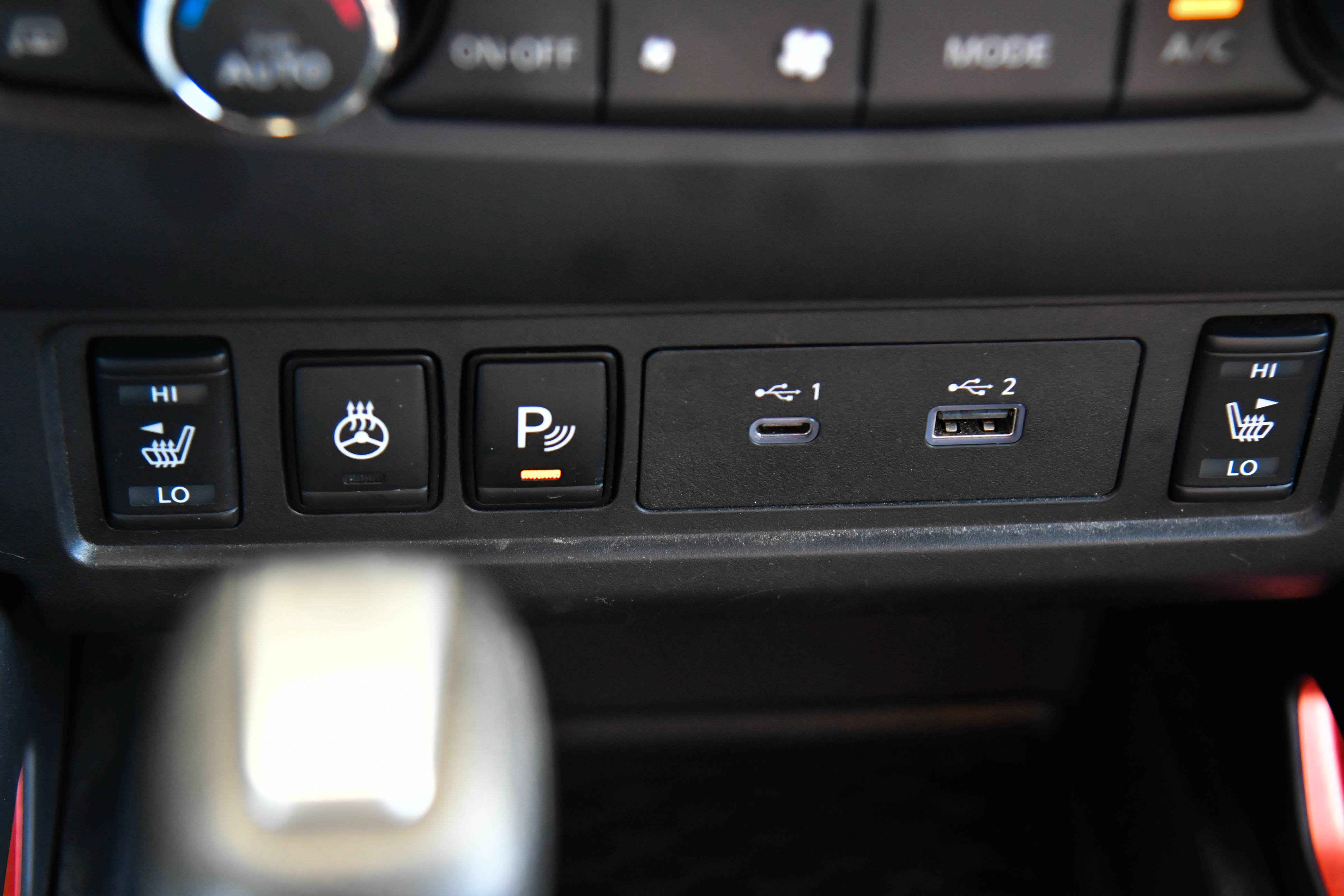 Used 2023 Nissan Frontier PRO-4X w/ Pro-4X Premium Package AWD/4WD image 28