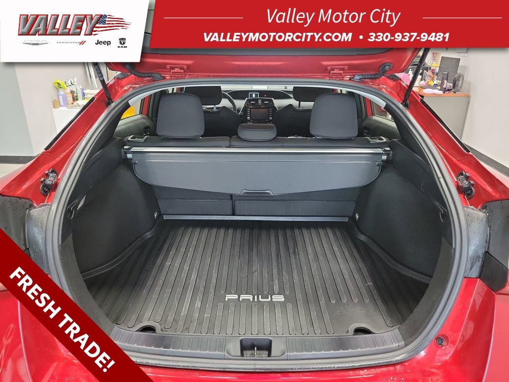Used 2022 Toyota Prius LE image 11