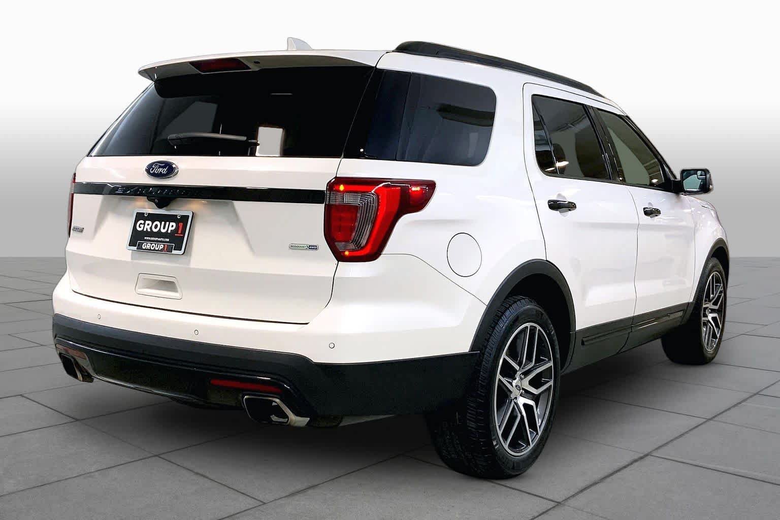Used 2017 Ford Explorer Sport AWD/4WD image 12