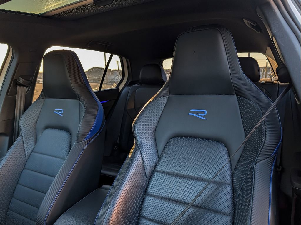 Used 2024 Volkswagen Golf R image 16