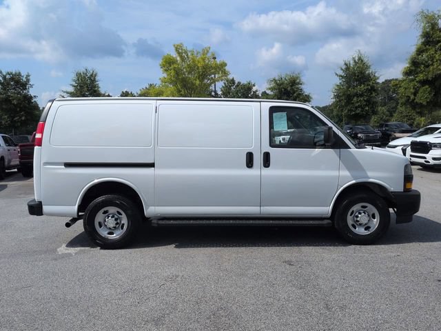 Used 2019 Chevrolet Express 2500 RWD image 3