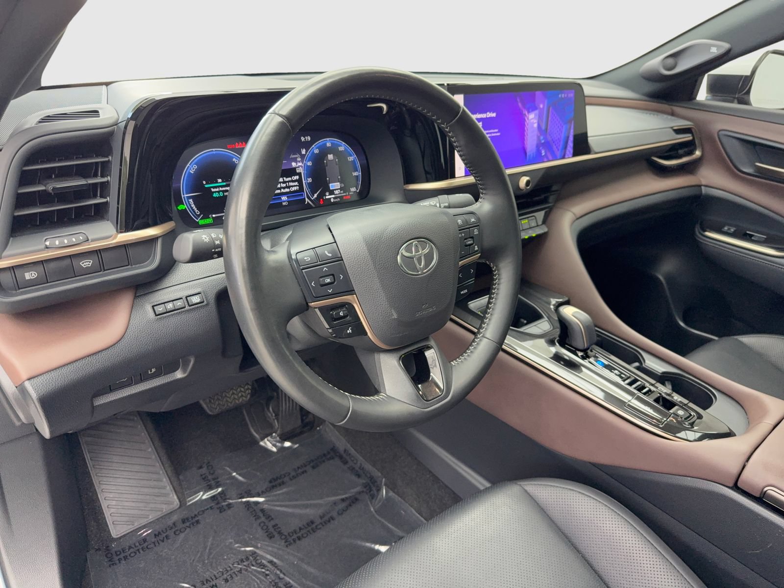 Used 2024 Toyota Crown AWD/4WD image 18