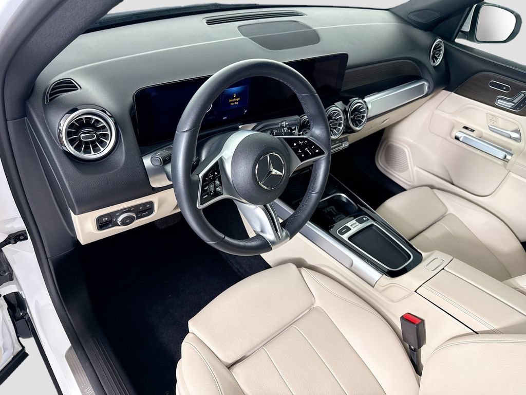 Certified 2025 Mercedes-Benz GLB 250 image 9