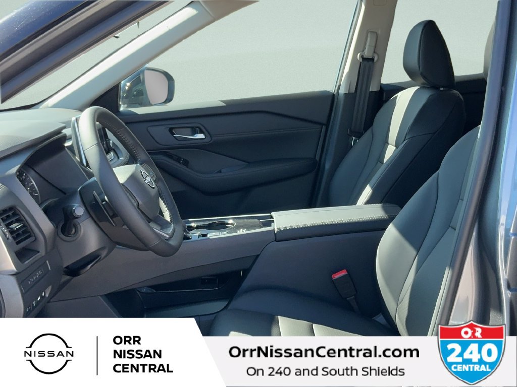 New 2027 Nissan Rogue Dark Armor FWD image 17