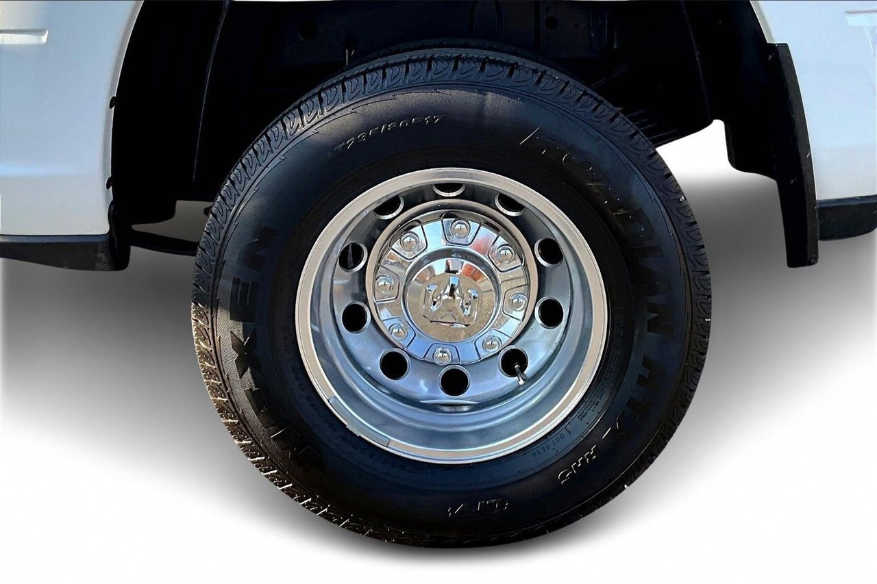 Certified 2024 RAM 3500 Laramie image 32