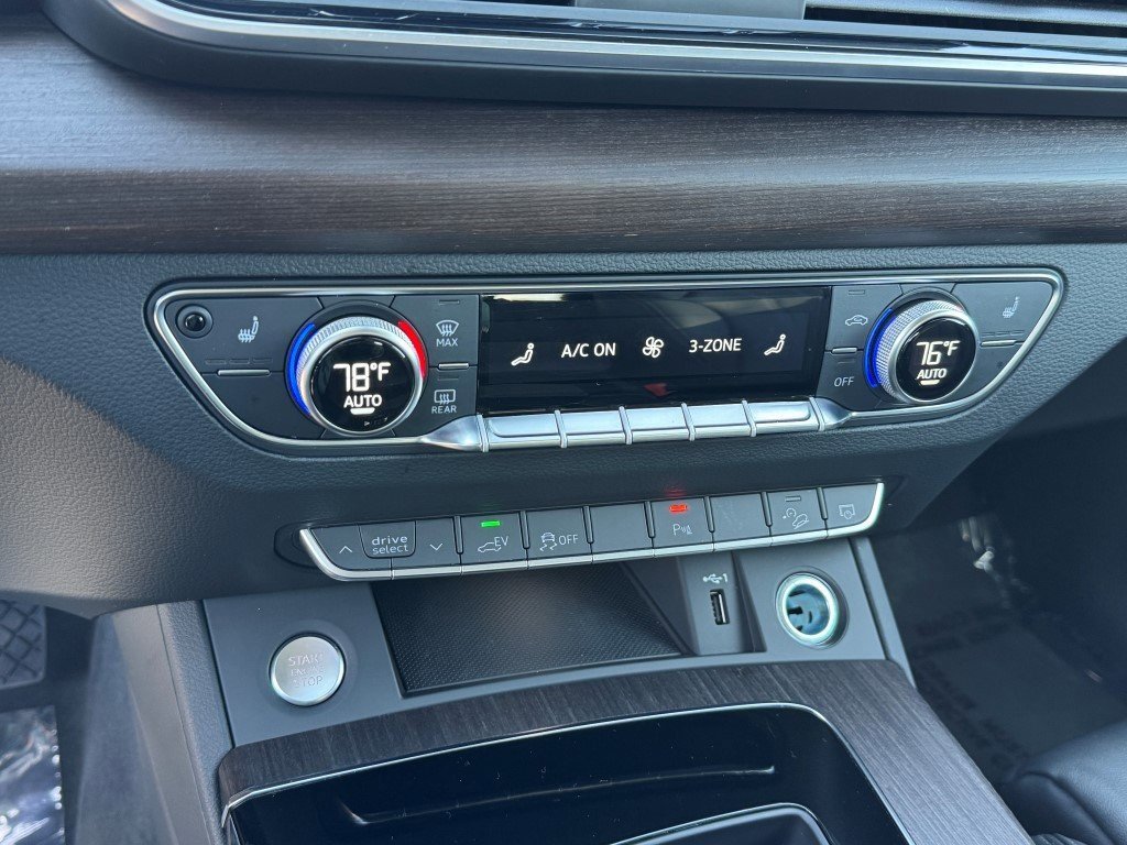 Certified 2024 Audi Q5 e Premium w/ Convenience Package image 28