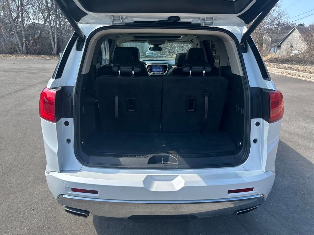 Used 2018 GMC Acadia Denali w/ Technology Package AWD/4WD image 16