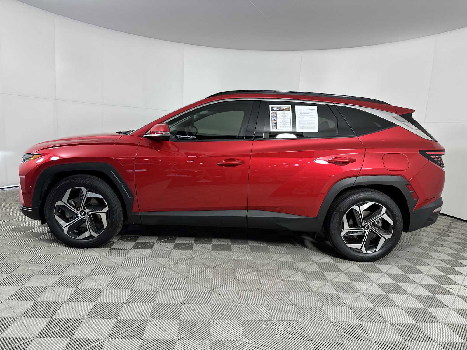 Certified 2023 Hyundai Tucson Limited image 5