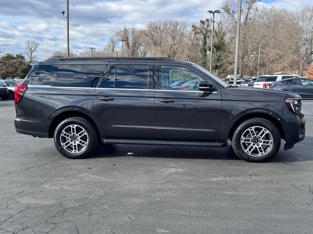 Used 2025 Ford Expedition Max Active image 4