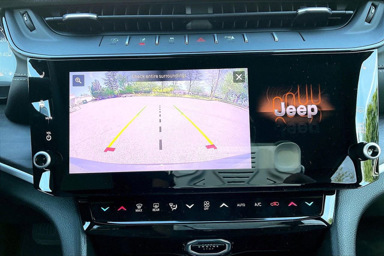 New 2026 Jeep Grand Cherokee L Limited AWD/4WD image 13