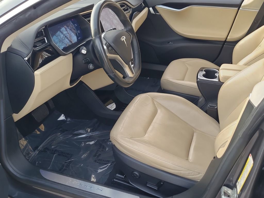 Used 2016 Tesla Model S 70D image 11
