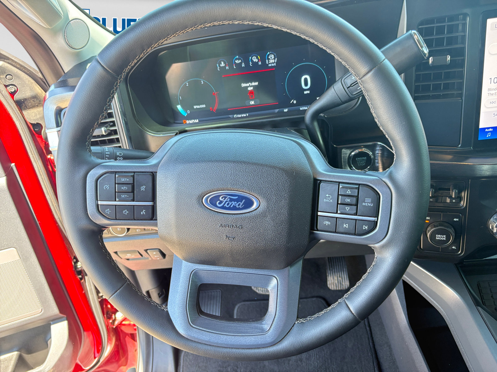 Used 2026 Ford F350 Lariat w/ FX4 Off-Road Package AWD/4WD image 13