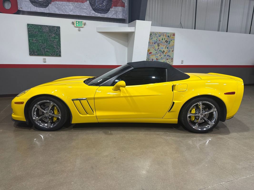 Used 2011 Chevrolet Corvette Grand Sport w/ Preferred Equipment Group image 4