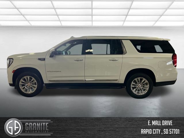 Used 2024 GMC Yukon XL SLT w/ SLT Luxury Package image 2