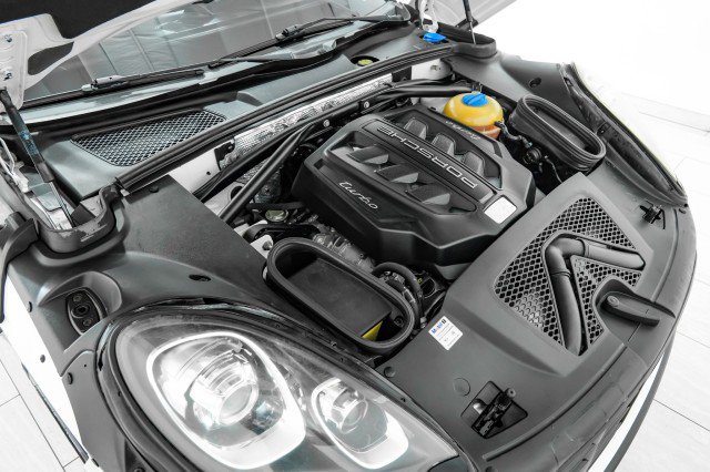 Used 2016 Porsche Macan Turbo w/ Premium Package Plus image 54