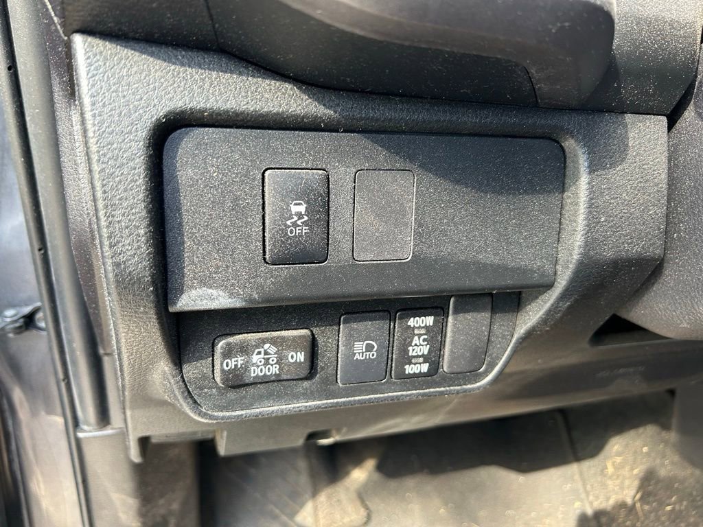Used 2022 Toyota Tacoma TRD Sport image 17
