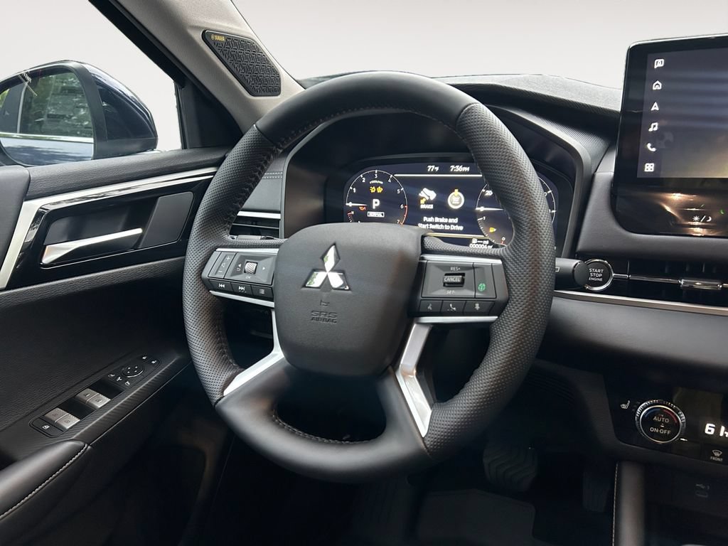 New 2026 Mitsubishi Outlander SE FWD image 12