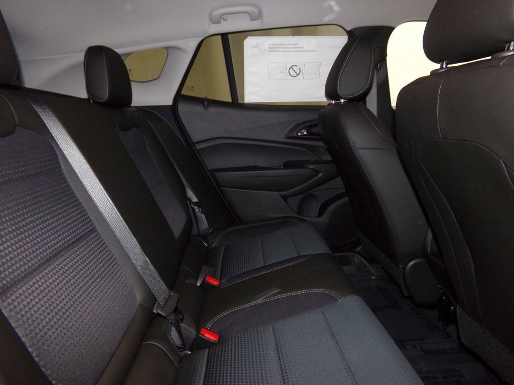 New 2025 Chevrolet Trax LT w/ Driver Confidence Package image 10