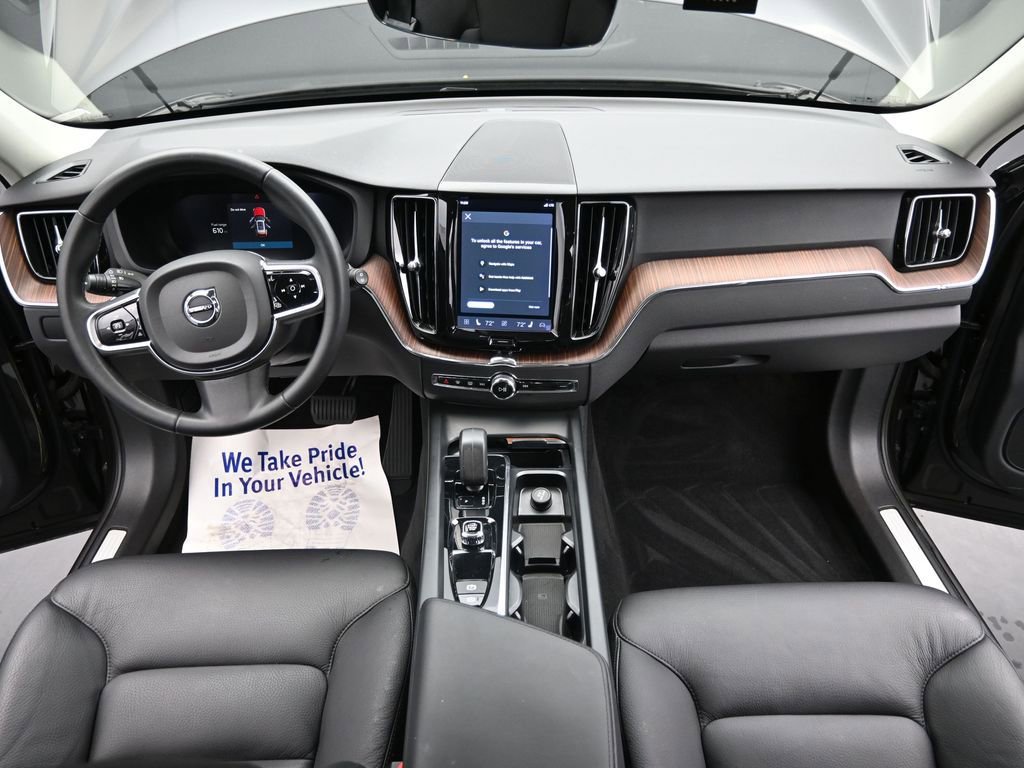 Certified 2023 Volvo XC60 B5 Plus w/ Protection Package Premier image 22