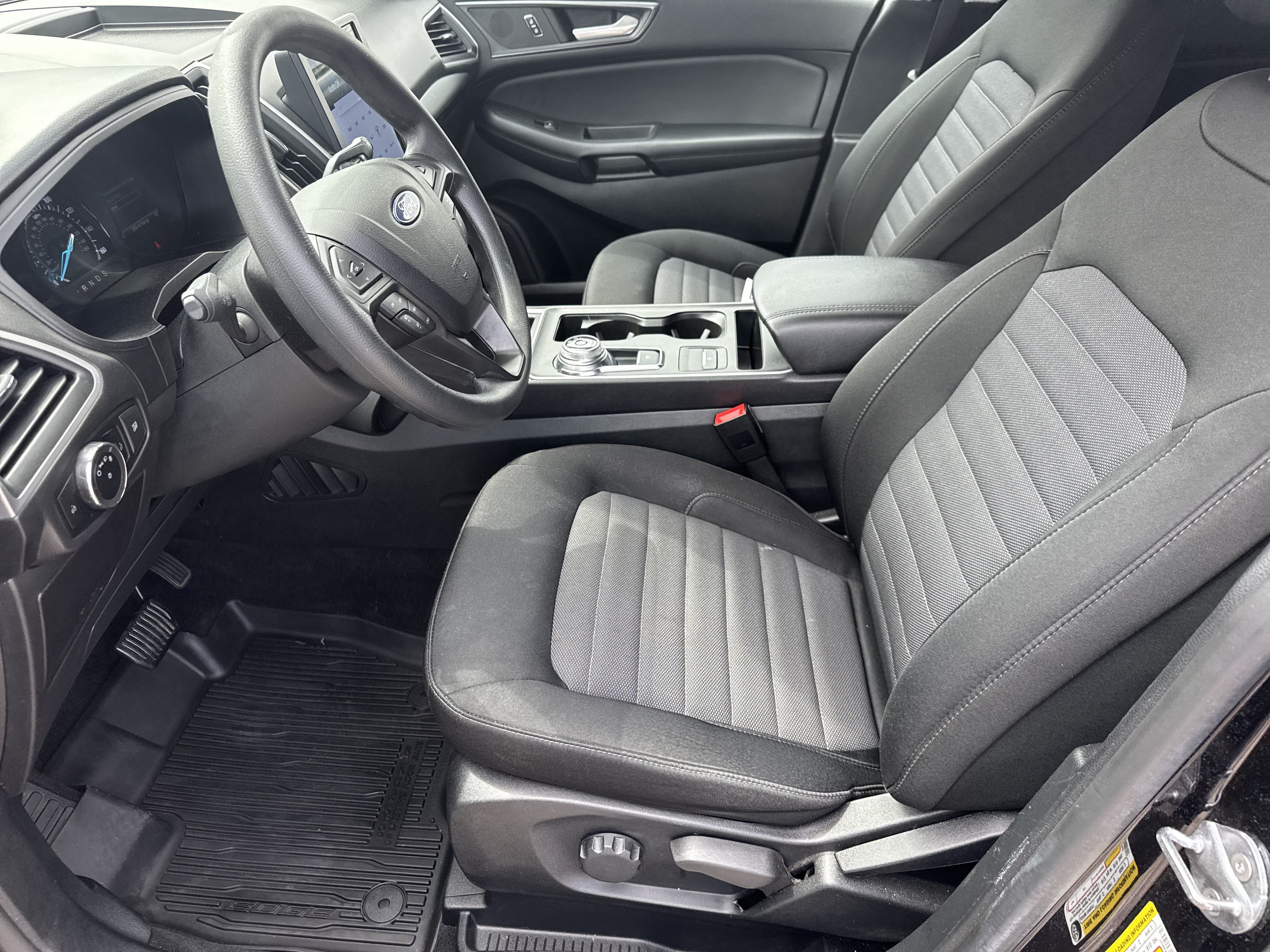 Used 2023 Ford Edge SE AWD/4WD image 10