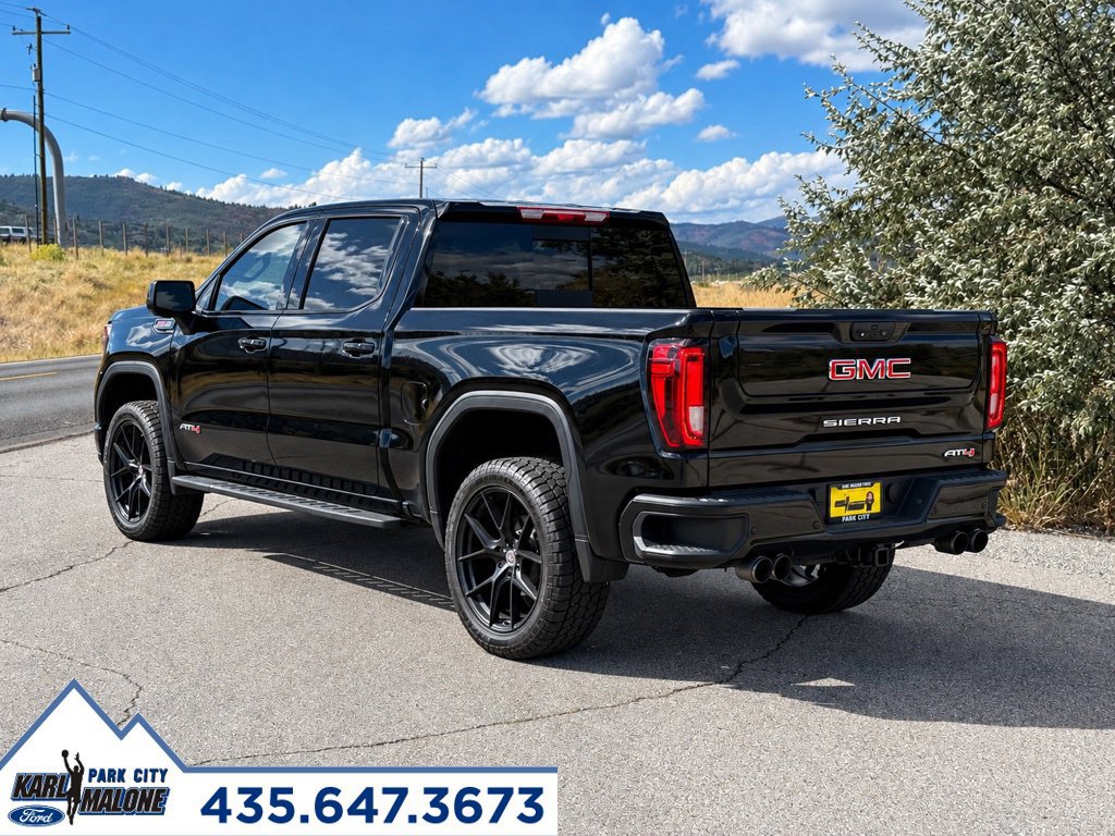 Used 2022 GMC Sierra 1500 AT4 w/ Technology Package AWD/4WD image 3