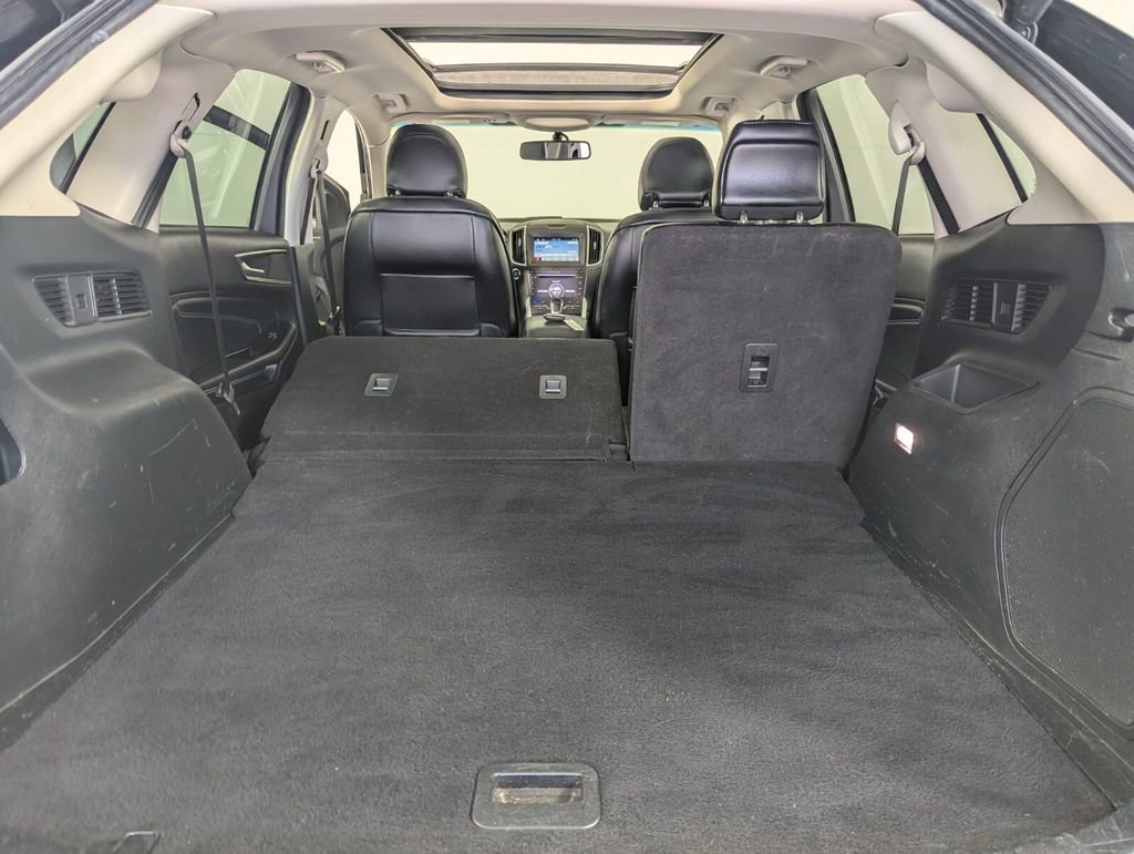 Used 2018 Ford Edge Titanium w/ Equipment Group 301A image 25