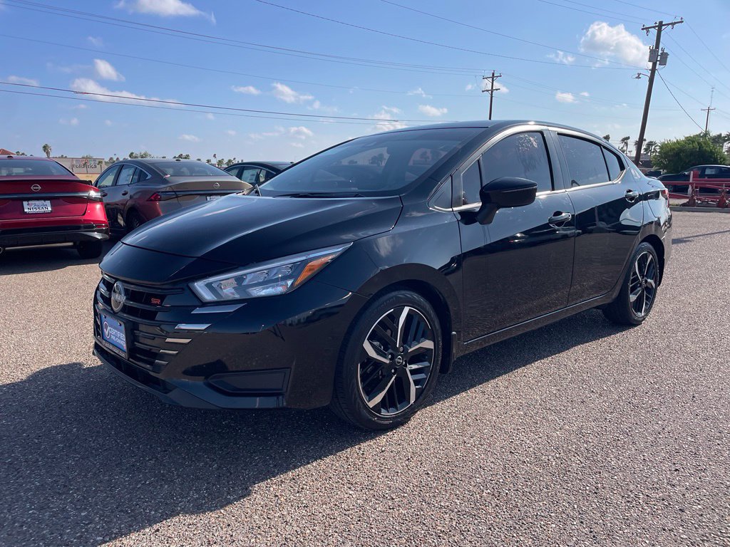 Certified 2025 Nissan Versa SR w/ Trunk Package FWD image 3