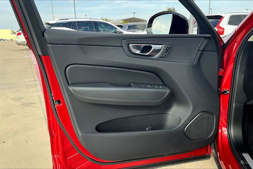 Certified 2024 Volvo XC60 T8 Core w/ Protection Package Premier image 23