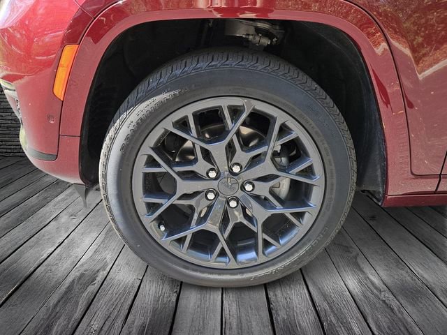 Used 2025 Jeep Grand Cherokee L Summit image 9